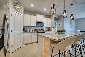 Buckeye Verrado Area Home w/ Pergola & Fire Pit