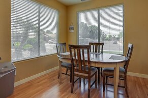 Bright Peoria Home w/ Gas Grill & Fire Pit!