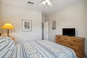 Oro Valley Condo w/ Desert & Mountain Views!