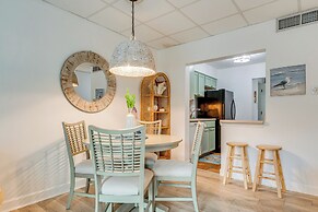 Gulf Breeze Escape w/ Patio + Community Pool!