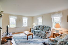Walk to Beach: Chatham Getaway w/ Sunroom!