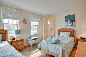 Walk to Beach: Chatham Getaway w/ Sunroom!