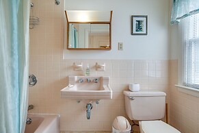 Walk to Beach: Chatham Getaway w/ Sunroom!