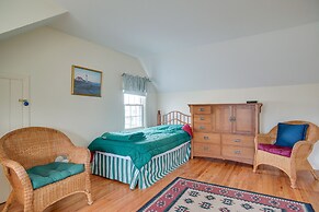 Walk to Beach: Chatham Getaway w/ Sunroom!