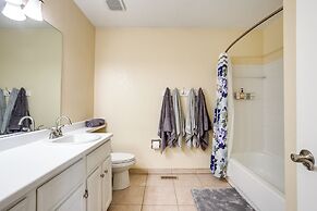 11 Mi to Denver: Pet-friendly Home in Thornton!