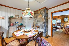 Highlands Vacation Rental - Walk to Mirror Lake!