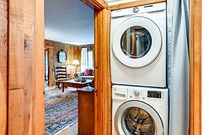 Highlands Vacation Rental - Walk to Mirror Lake!