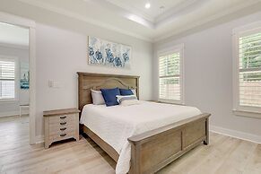 Bright Foley Home w/ Patio - 7 Mi to Wharf & Beach