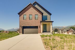 Heber Haven w/ Cozy Fireplace & Mountain Views!