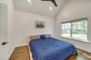 Central Tulsa Cottage w/ Yard ~ 3 Mi to Downtown!