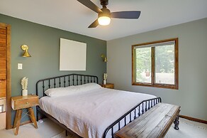 Lakefront Sister Lakes Vacation Rental w/ Dock!