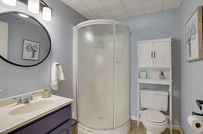 Lakefront Sister Lakes Vacation Rental w/ Dock!