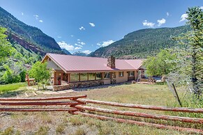 Beautiful Ouray Home w/ Patio - 3 Mi to Downtown!