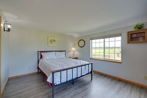 Nature's Paradise: Rustic Retreat in Wisconsin!