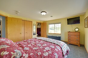 Nature's Paradise: Rustic Retreat in Wisconsin!