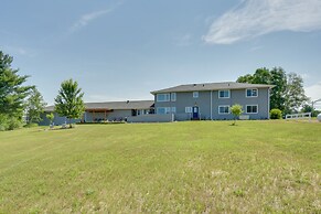 Nature's Paradise: Rustic Retreat in Wisconsin!