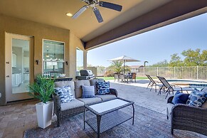 Saltwater Pool & Swim-up Bar: Goodyear Oasis!