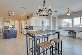 Saltwater Pool & Swim-up Bar: Goodyear Oasis!