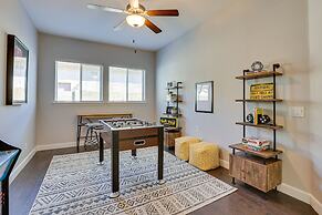 Saltwater Pool & Swim-up Bar: Goodyear Oasis!