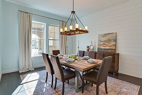 Saltwater Pool & Swim-up Bar: Goodyear Oasis!