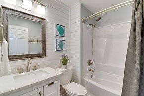 Orange Beach Condo w/ Dock: Boater's Paradise!