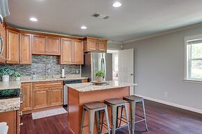 Canyon Lake Vacation Rental < 1/2 Mi to Water!