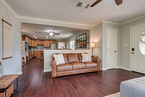 Canyon Lake Vacation Rental < 1/2 Mi to Water!