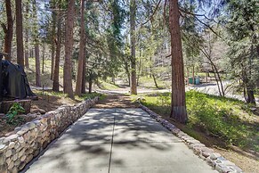 Crestline Vacation Rental, Close to Hiking Trails!