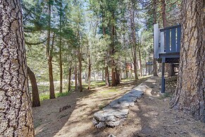 Crestline Vacation Rental, Close to Hiking Trails!