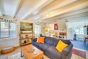 Crestline Vacation Rental, Close to Hiking Trails!