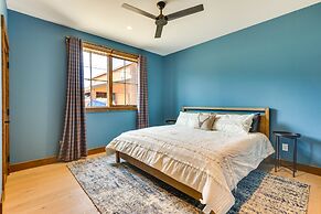 Mountain Views: Luxurious Grand Lake Escape!