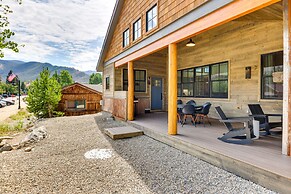 Mountain Views: Luxurious Grand Lake Escape!