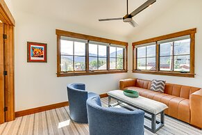 Mountain Views: Luxurious Grand Lake Escape!