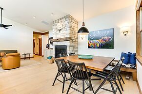 Mountain Views: Luxurious Grand Lake Escape!