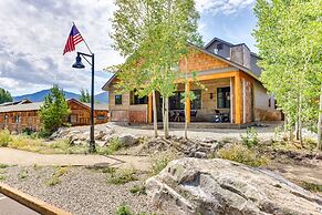 Mountain Views: Luxurious Grand Lake Escape!