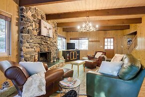 Lake Arrowhead Cabin: Steps to Lake!