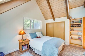 Lake Arrowhead Cabin: Steps to Lake!