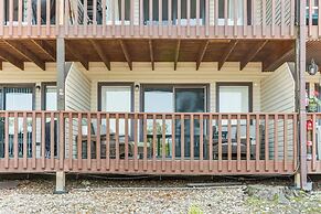 Pool Access & Lake View: Osage Beach Condo!