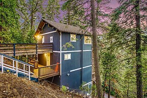 Tree-lined Lake Arrowhead Cabin ~ 1 Mi to Village!