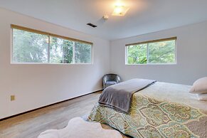 Expansive Lake Forest Park Home w/ Private Deck!