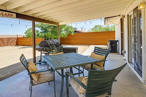 Joshua Tree Home w/ Patio - 5 Mi to National Park!