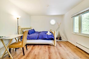 Private Deck & Grill: Pocono Pines Retreat!