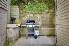 Cozy Irondequoit Home on Lake Ontario!