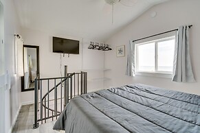 Cozy Irondequoit Home on Lake Ontario!