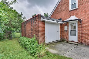 Quiet Cheektowaga Retreat: 23 Mi to Niagara Falls!