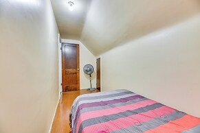 Quiet Cheektowaga Retreat: 23 Mi to Niagara Falls!