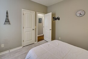 Cozy South Carolina Retreat w/ Patio & Fireplace!