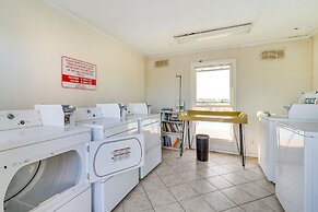 Coastal Murrells Inlet Condo With Balcony!