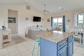 Walk to Surf City Beach: Ocean-view Home w/ Decks!