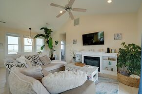 Walk to Surf City Beach: Ocean-view Home w/ Decks!